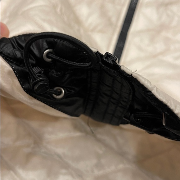 The North Face Women's Thermoball Vests Size Large - Picture 3 of 13